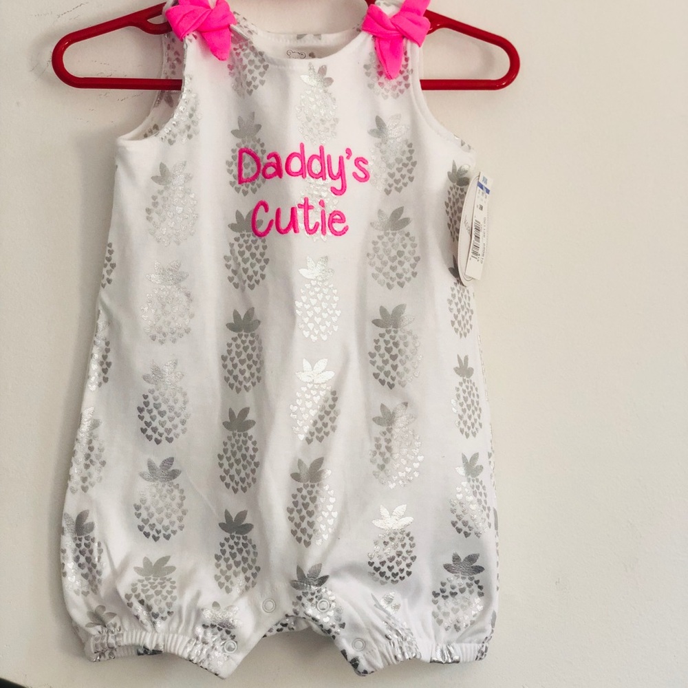 White onsie with Shimmering Pineapple 3-6 months